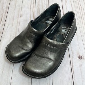 BOrn Silver Pewter Dansko Like Mules Size 6